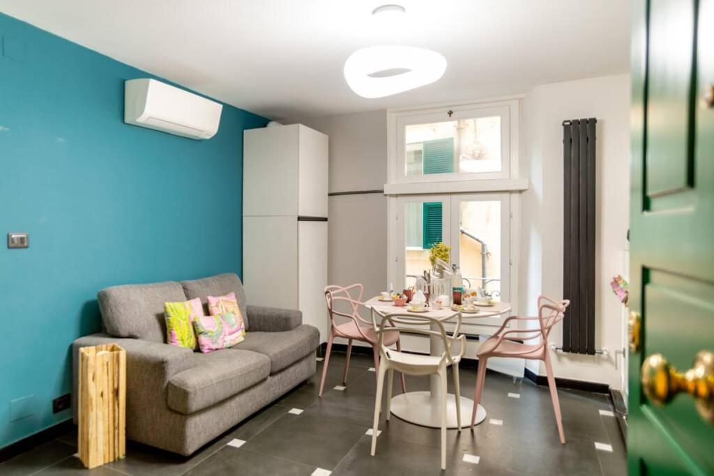 Apartment Ravecca Luxury - Centre - Italy Flat Vacation Genua