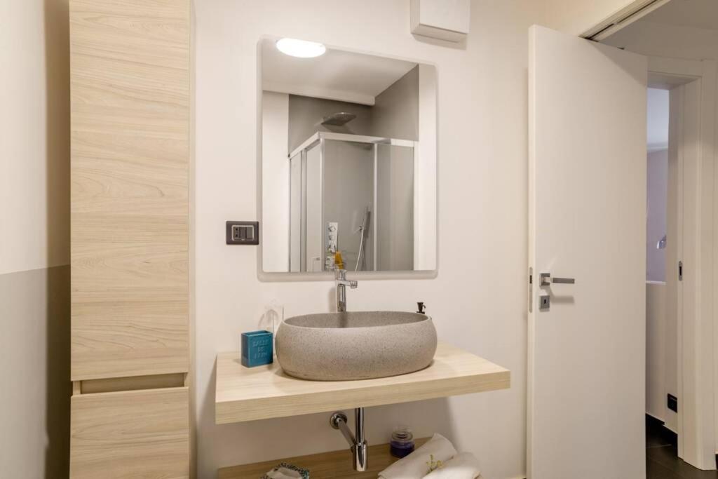 Apartment Ravecca Luxury - Centre - Italy Flat Vacation *