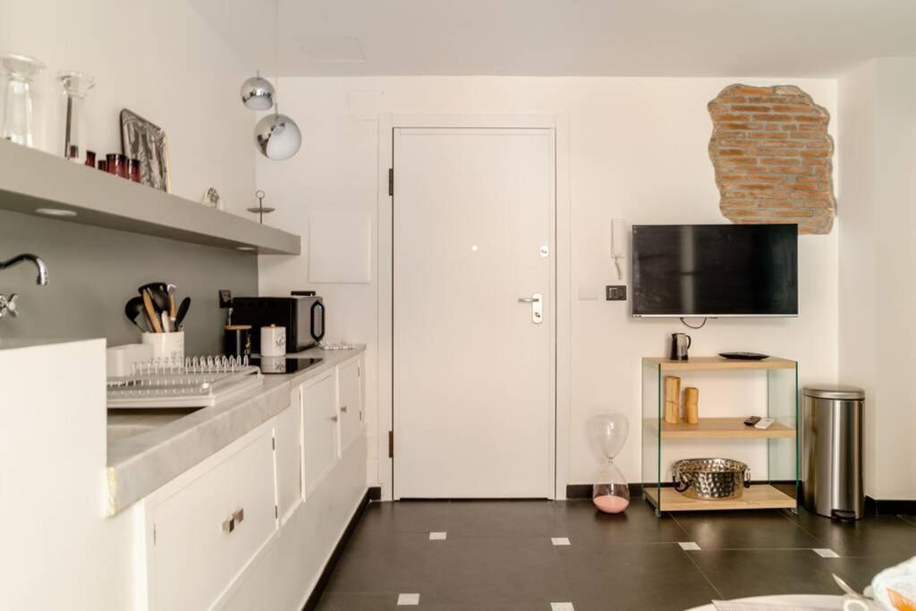 Ravecca Luxury - Centre - Italy Flat Vacation